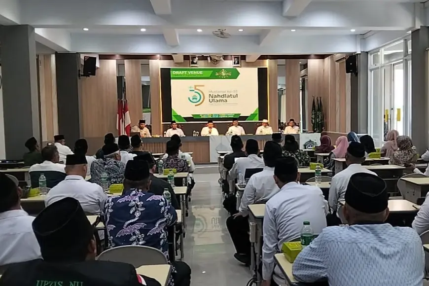 700 Santri Ponpes Bahrul Ulum Jombang Jadi Carbon Warriors Sampah saat Muktamar ke&35 NU