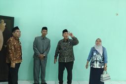 Anggota DPR RI tinjau program revitalisasi sekolah di Sidoarjo