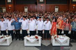 Pemkot Surabaya-PMI apresiasi 425 pendonor darah 50 kali