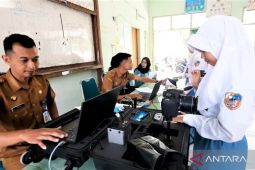 Dinas Dukcapil Magetan layani perekaman KTP elektronik di sekolah