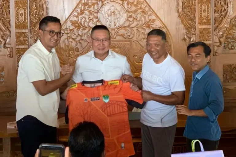 Wihadi Wiyanto Pimpin Persibo, Targetkan Laskar Angling Dharma Kembali ke Liga 2