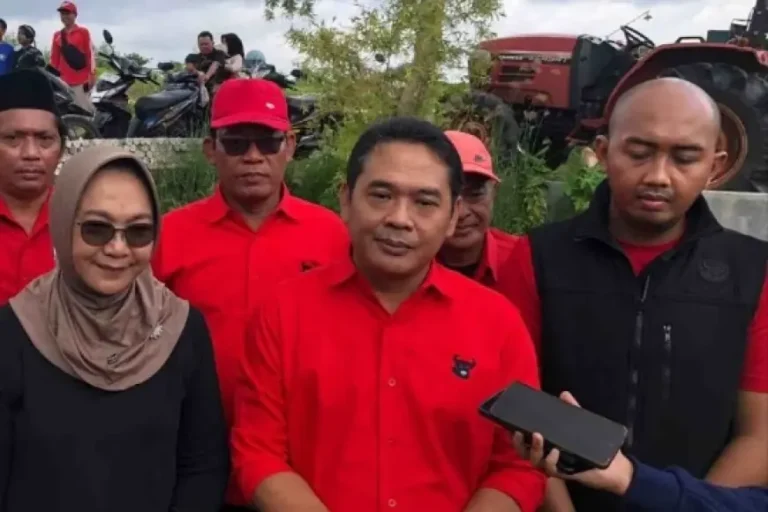 PDI Perjuangan Jombang Kenang Dedikasi Guruh Soekarnoputra di Seni dan Perjuangan Politik