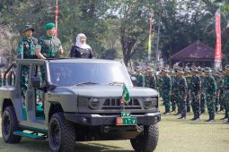 Khofifah apresiasi pengabdian TNI jaga kedaulatan dan bantu rakyat