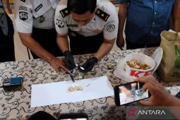 Ayam goreng jadi tempat persembunyian sabu di Lapas Surabaya