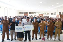 Pemkab Bangkalan beri perlindungan kepada 22.084 pekerja informal