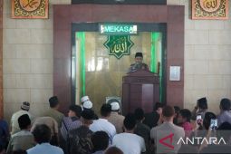 Polres kampanyekan perang lawan narkoba melalui Jumat Keliling