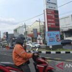 Antrean panjang sejumlah SPBU di Jember mulai berkurang