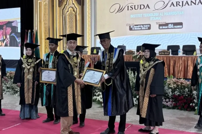 Wisuda Perdana, ITAMA Kediri Siapkan Sarjana Unggul Berbasis Sains dan Pesantren