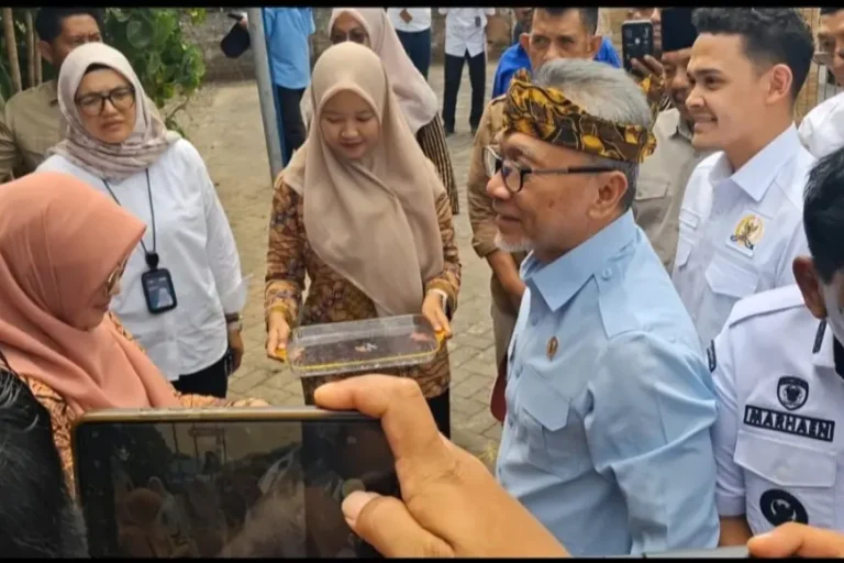Dari 870 Penerima Bantuan, Pemdes Kwagean Sebut Kesalahan Data Desil hingga Warga Miskin Tak Terima Bantuan