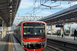 Tujuh rangkaian KRL iE305 kembali layani Commuter Line